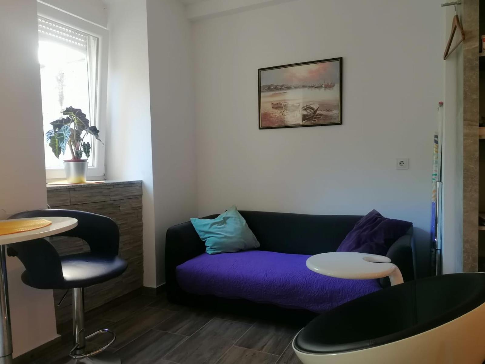Zagreb 2 Botanical Garden Budget Apartment Ngoại thất bức ảnh